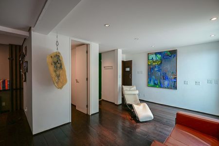 Casa de condomínio à venda com 800m², 4 quartos e 4 vagasSalão 