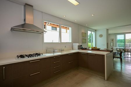 Casa de condomínio à venda com 800m², 4 quartos e 4 vagasCozinha