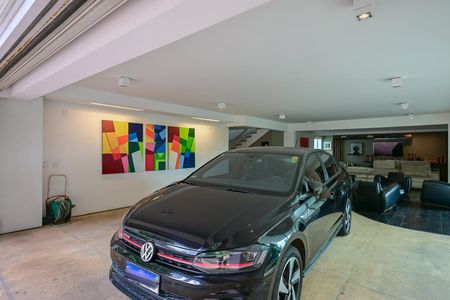 Casa de condomínio à venda com 800m², 4 quartos e 4 vagasGaragem