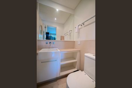 Casa de condomínio à venda com 800m², 4 quartos e 4 vagasBanheiro da Suíte  3