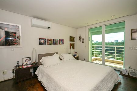 Casa de condomínio à venda com 800m², 4 quartos e 4 vagasSuíte 4