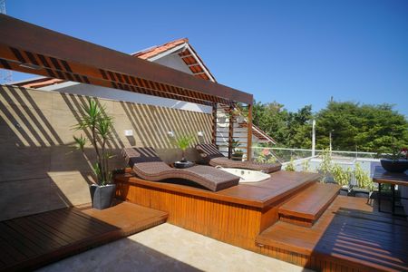 Casa à venda com 249m², 4 quartos e 2 vagas Casa à venda com 249m², 4 quartos e 2 vagasCobertura