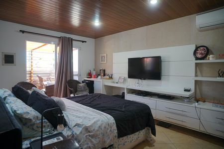 Casa à venda com 249m², 4 quartos e 2 vagas Casa à venda com 249m², 4 quartos e 2 vagasQuarto 4