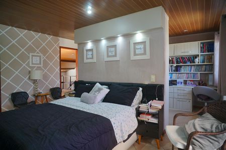 Casa à venda com 249m², 4 quartos e 2 vagas Casa à venda com 249m², 4 quartos e 2 vagasQuarto 4
