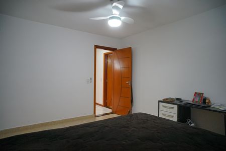Casa à venda com 249m², 4 quartos e 2 vagas Casa à venda com 249m², 4 quartos e 2 vagasQuarto 3