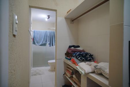 Casa à venda com 249m², 4 quartos e 2 vagas Casa à venda com 249m², 4 quartos e 2 vagasCloset do quarto 3