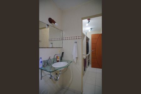Casa à venda com 249m², 4 quartos e 2 vagas Casa à venda com 249m², 4 quartos e 2 vagasBanheiro do Quarto 3