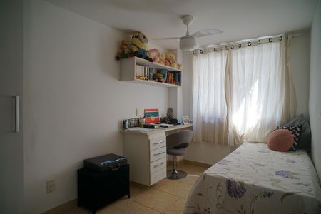 Casa à venda com 249m², 4 quartos e 2 vagas Casa à venda com 249m², 4 quartos e 2 vagasQuarto 2