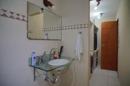 Casa à venda com 249m², 4 quartos e 2 vagas Casa à venda com 249m², 4 quartos e 2 vagasBanheiro do Quarto 3