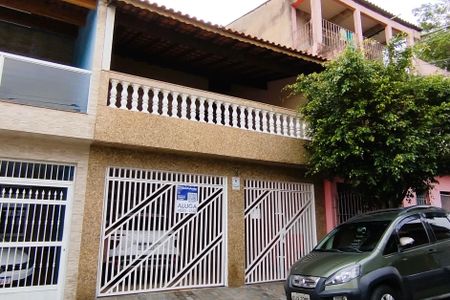 Casa para alugar com 125m², 3 quartos e 2 vagasFachada + Placa