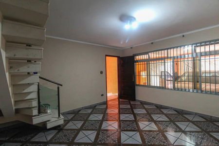 Casa para alugar com 125m², 3 quartos e 2 vagasSala
