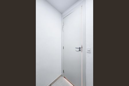 Banheiro da Suíte  de apartamento para alugar com 2 quartos, 53m² em Santo Cristo, Rio de Janeiro