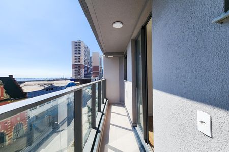 Varanda  de apartamento para alugar com 2 quartos, 53m² em Santo Cristo, Rio de Janeiro
