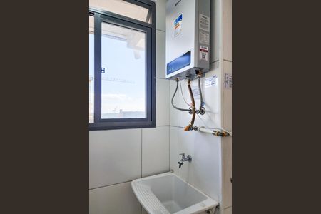 Área de Serviço  de apartamento para alugar com 2 quartos, 53m² em Santo Cristo, Rio de Janeiro