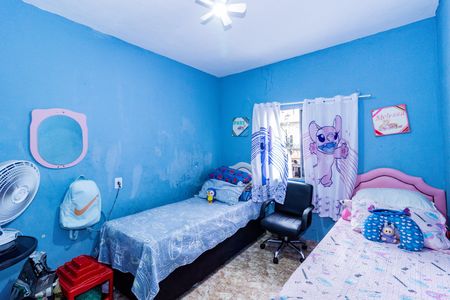 Casa à venda com 120m², 3 quartos e 2 vagas Casa à venda com 120m², 3 quartos e 2 vagasQuarto 1