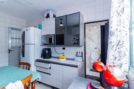 Casa à venda com 120m², 3 quartos e 2 vagas Casa à venda com 120m², 3 quartos e 2 vagasCozinha