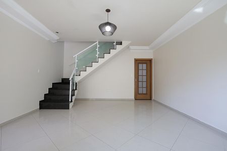 Casa à venda com 144m², 3 quartos e 1 vaga Casa à venda com 144m², 3 quartos e 1 vagaSala