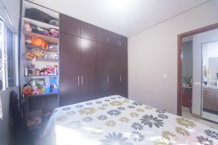 Casa à venda com 360m², 5 quartos e 4 vagasquarto 3