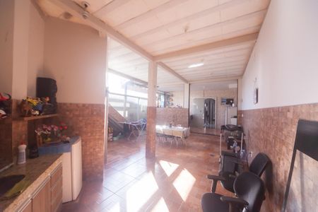 Casa à venda com 360m², 5 quartos e 4 vagasÁrea externa