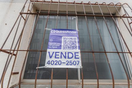 Apartamento para alugar com 65m², 2 quartos e 1 vagaPlaquinha Instalada na Fachada do Bloco