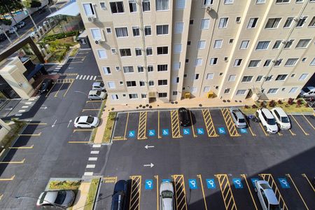Vista da Sala  de apartamento para alugar com 2 quartos, 45m² em Vila Satúrnia, Campinas