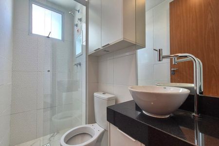 Apartamento para alugar com 48m², 2 quartos e 1 vaga Apartamento para alugar com 48m², 2 quartos e 1 vagaBanheiro