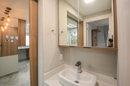 Apartamento para alugar com 38m², 2 quartos e sem vaga Apartamento para alugar com 38m², 2 quartos e sem vagaBanheiro