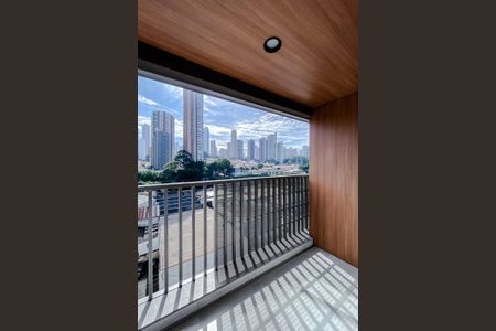 Varanda de kitnet/studio à venda com 1 quarto, 25m² em Vila Regente Feijó, São Paulo