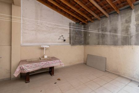 Casa para alugar com 125m², 2 quartos e 2 vagasQuintal