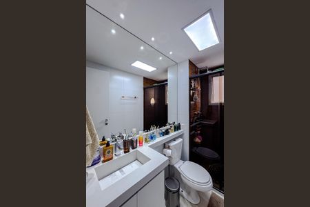Apartamento à venda com 68m², 2 quartos e 1 vaga Apartamento à venda com 68m², 2 quartos e 1 vagaBanheiro da Suíte