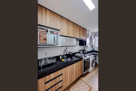 Apartamento à venda com 68m², 2 quartos e 1 vaga Apartamento à venda com 68m², 2 quartos e 1 vagaCozinha e Área de Serviço
