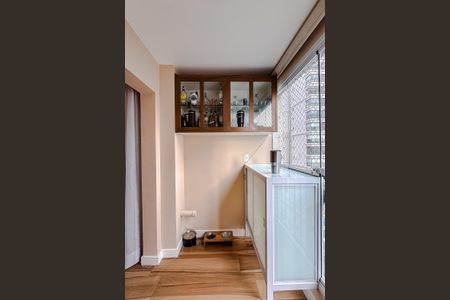 Apartamento à venda com 68m², 2 quartos e 1 vaga Apartamento à venda com 68m², 2 quartos e 1 vagaVaranda da Sala