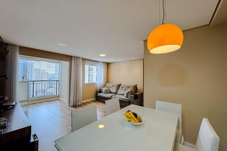 Apartamento à venda com 68m², 2 quartos e 1 vaga Apartamento à venda com 68m², 2 quartos e 1 vagaSala