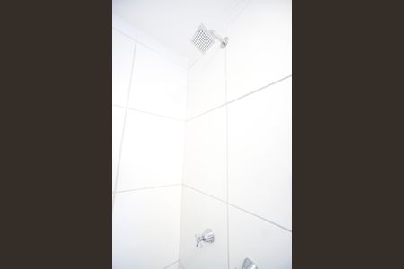 Apartamento para alugar com 35m², 2 quartos e sem vaga Apartamento para alugar com 35m², 2 quartos e sem vagaChuveiro