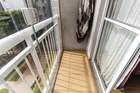 Apartamento à venda com 48m², 2 quartos e 1 vaga Apartamento à venda com 48m², 2 quartos e 1 vagaSacada