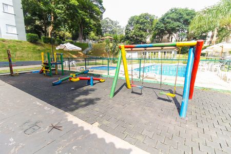 Apartamento à venda com 48m², 2 quartos e 1 vaga Apartamento à venda com 48m², 2 quartos e 1 vagaÁrea comum - Playground