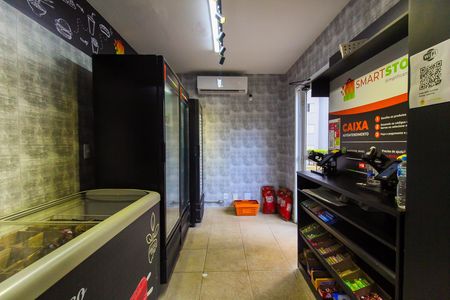Apartamento à venda com 48m², 2 quartos e 1 vaga Apartamento à venda com 48m², 2 quartos e 1 vagaMini Mercado