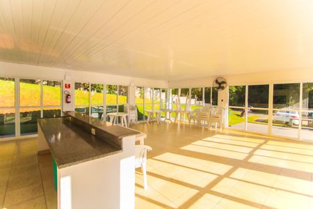 Apartamento à venda com 48m², 2 quartos e 1 vaga Apartamento à venda com 48m², 2 quartos e 1 vagaÁrea comum - Salão de festas