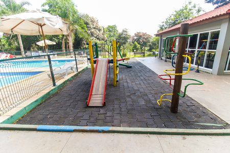 Apartamento à venda com 48m², 2 quartos e 1 vaga Apartamento à venda com 48m², 2 quartos e 1 vagaÁrea comum - Playground