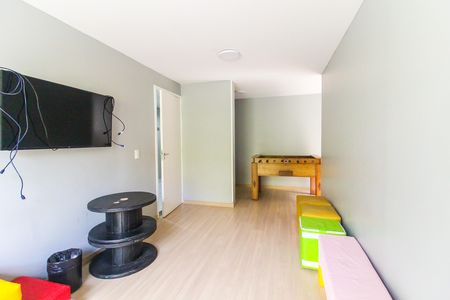 Apartamento à venda com 48m², 2 quartos e 1 vaga Apartamento à venda com 48m², 2 quartos e 1 vagaEspaço de jogos