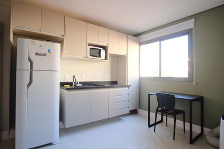 Cozinha de kitnet/studio para alugar com 1 quarto, 24m² em Vila Gomes Cardim, São Paulo