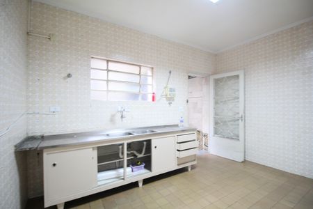 Cozinha de casa para alugar com 2 quartos, 123m² em Jardim Bom Tempo, Taboão da Serra