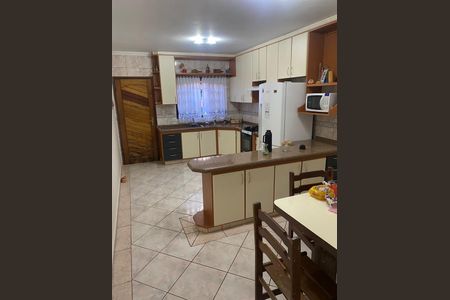 Casa à venda com 164m², 3 quartos e 2 vagasCozinha