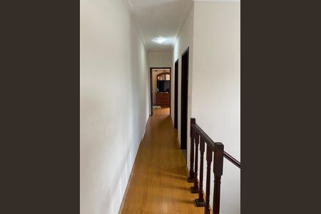 Casa à venda com 164m², 3 quartos e 2 vagasCorredor