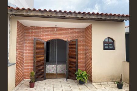 Casa à venda com 164m², 3 quartos e 2 vagasÁrea externa