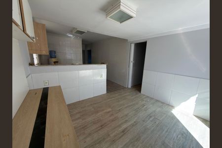 Casa para alugar com 250m², 4 quartos e 2 vagas Casa para alugar com 250m², 4 quartos e 2 vagasCozinha