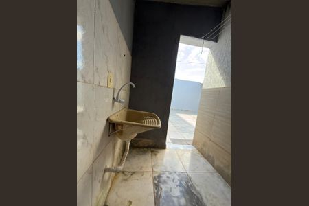 Casa para alugar com 250m², 4 quartos e 2 vagas Casa para alugar com 250m², 4 quartos e 2 vagasBanheiro do quintal