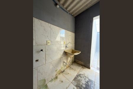 Casa para alugar com 250m², 4 quartos e 2 vagas Casa para alugar com 250m², 4 quartos e 2 vagasBanheiro do quintal