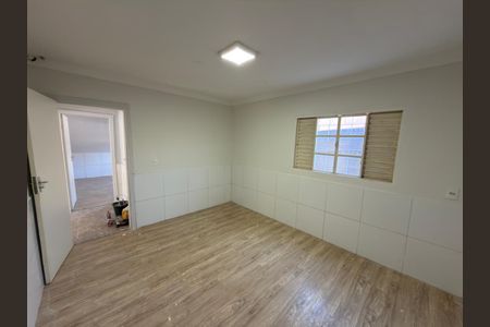 Casa para alugar com 250m², 4 quartos e 2 vagas Casa para alugar com 250m², 4 quartos e 2 vagasQuarto 02