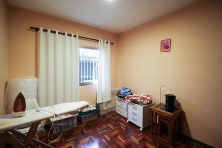 Casa à venda com 206m², 3 quartos e 2 vagasQuarto 2